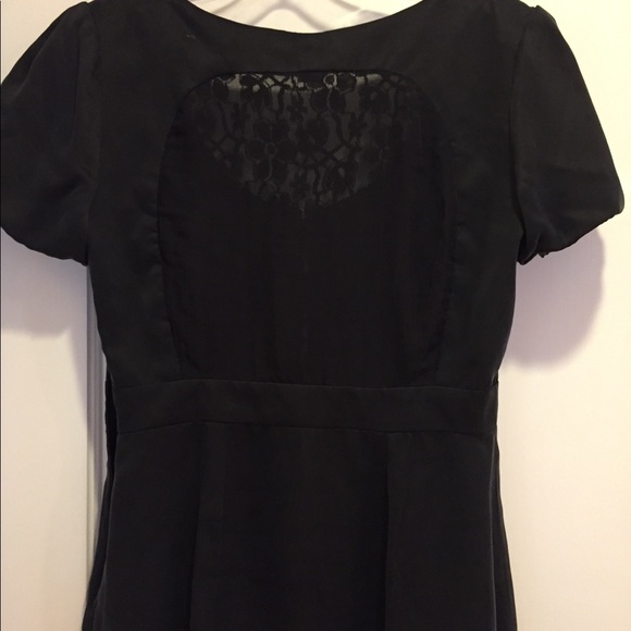 NWT Walter Scoop Neck Lace Back Top - Picture 3 of 3